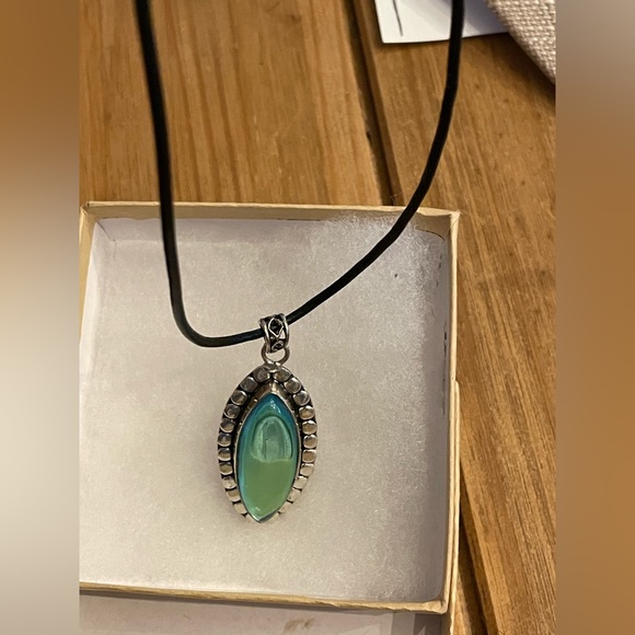 Handmade stamped 925 Stone necklace on chord - Picture 2 of 6